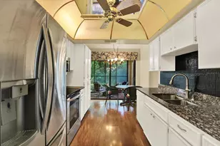 6654 Brambleleaf Dr, Spring Hill, FL 34606 - Photo 8