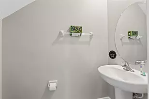 313 Argyll Dr, Spring Hill, FL 34609 - Photo 24