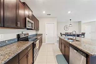 313 Argyll Dr, Spring Hill, FL 34609 - Photo 12