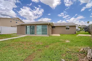 13637 Lagoon Dr, Hudson, FL 34667 - Photo 32