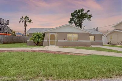 13637 Lagoon Drive, Hudson, FL 34667 - Photo 4