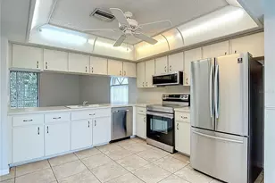 11029 Bentwood Ct, New Port Richey, FL 34654 - Photo 16