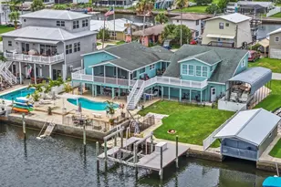 3337 Mangrove Dr, Hernando Beach, FL 34607 - Photo 1