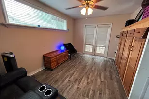 8122 Matthew Dr, New Port Richey, FL 34653 - Photo 16