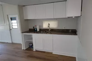 6618 Statice Ln, New Port Richey, FL 34652 - Photo 10