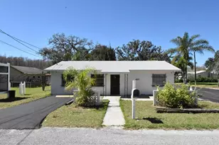 6927 Shady Acres Blvd, New Port Richey, FL 34653 - Photo 1