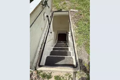 12499 Fairway Avenue, Brooksville, FL 34613 - Photo 32