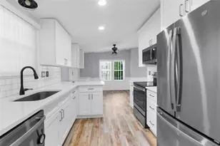 14986 Rialto Ave, Brooksville, FL 34613 - Photo 4