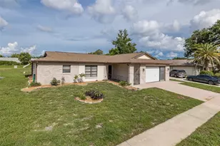 11127 Water Oak Dr, Port Richey, FL 34668 - Photo 2