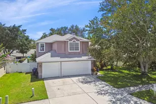 1120 Bluffs Cir, Dunedin, FL 34698 - Photo 66