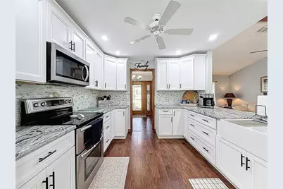 2124 Little Peach Court, Spring Hill, FL 34608 - Photo 14