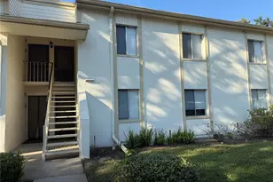 208 Palmetto Ct, Oldsmar, FL 34677 - Photo 1