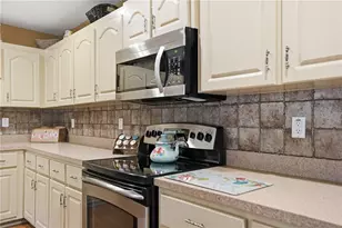 17852 Fancy Ln, Hudson, FL 34667 - Photo 12