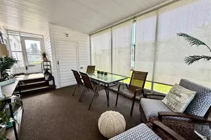 3244 Hampshire Dr, Holiday, FL 34690 - Photo 4