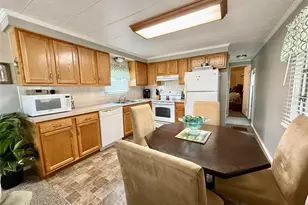 3244 Hampshire Dr, Holiday, FL 34690 - Photo 14