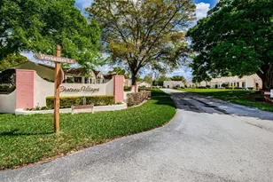 11516 Versailles Ln, Port Richey, FL 34668 - Photo 36