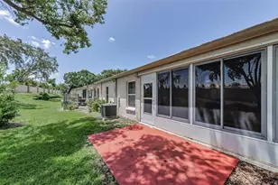 11516 Versailles Ln, Port Richey, FL 34668 - Photo 32