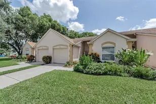 11516 Versailles Ln, Port Richey, FL 34668 - Photo 2