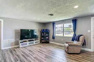 10905 Scenic Dr, Port Richey, FL 34668 - Photo 12