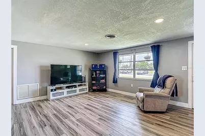 10905 Scenic Drive, Port Richey, FL 34668 - Photo 8