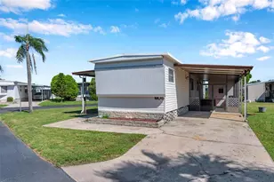 605 Mt Lancaster Ave NE, Saint Petersburg, FL 33702 - Photo 16