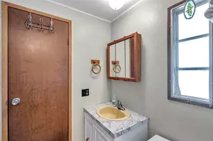 605 Mt Lancaster Ave NE, Saint Petersburg, FL 33702 - Photo 40