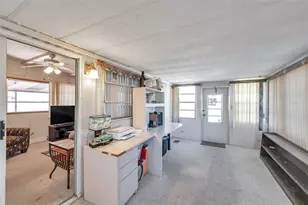 605 Mt Lancaster Ave NE, Saint Petersburg, FL 33702 - Photo 22