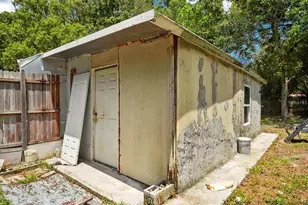 506 Roosevelt Ave, Masaryktown, FL 34604 - Photo 10