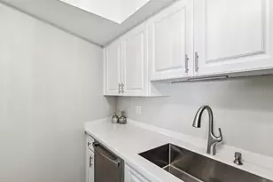 4939 Floramar Terrace, New Port Richey, FL 34652 - Photo 12