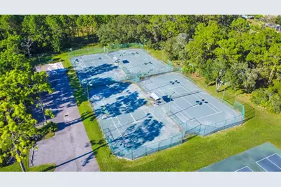 9426 Mississippi Run, Weeki Wachee, FL 34613 - Photo 24