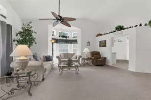 9426 Mississippi Run, Weeki Wachee, FL 34613 - Photo 6