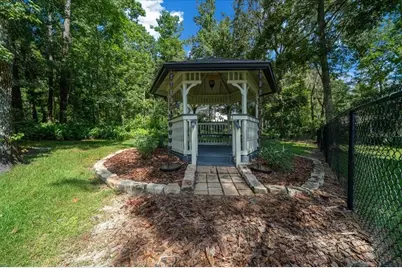 10111 Weeks Drive, Brooksville, FL 34601 - Photo 44