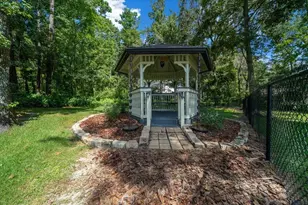 10111 Weeks Dr, Brooksville, FL 34601 - Photo 44