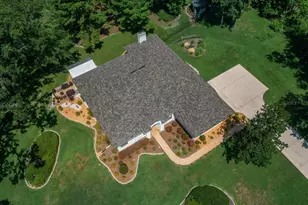 10111 Weeks Dr, Brooksville, FL 34601 - Photo 54