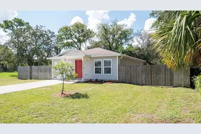 7102 Centerwood Avenue, Spring Hill, FL 34606 - Photo 1