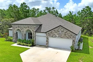 92 Grass St, Homosassa, FL 34446 - Photo 2