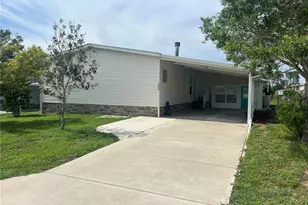 9237 Salisbury Dr, Brooksville, FL 34613 - Photo 2