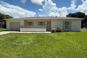 7319 Holiday Dr, Spring Hill, FL 34606 - Photo 1