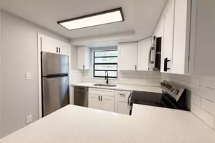 6620 Oelsner St, New Port Richey, FL 34652 - Photo 4