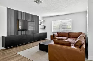 7902 Royal Hart Dr, New Port Richey, FL 34653 - Photo 4