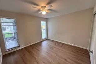 7020 Wentworth Way, New Port Richey, FL 34655 - Photo 10