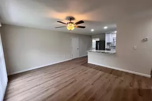 7020 Wentworth Way, New Port Richey, FL 34655 - Photo 4