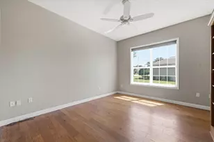 8698 Mississippi Run, Weeki Wachee, FL 34613 - Photo 46