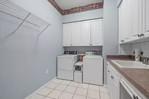 8698 Mississippi Run, Weeki Wachee, FL 34613 - Photo 38