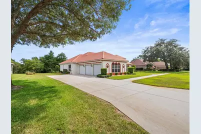 8698 Mississippi Run, Weeki Wachee, FL 34613 - Photo 4