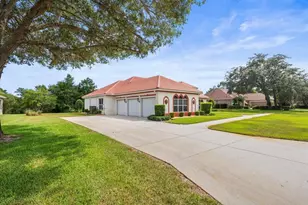 8698 Mississippi Run, Weeki Wachee, FL 34613 - Photo 4