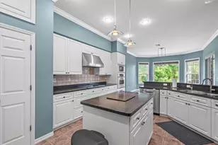 8698 Mississippi Run, Weeki Wachee, FL 34613 - Photo 16