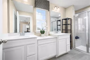 12339 Amber Creek Circle, Lakewood Ranch, FL 34211 - Photo 8