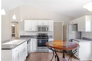 13446 White Plains St, Spring Hill, FL 34609 - Photo 12