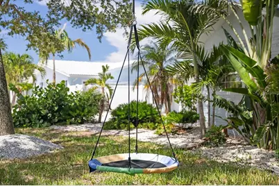 10001 S Yacht Club Drive, Treasure Island, FL 33706 - Photo 4